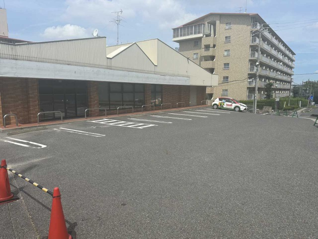 上之山三丁目店舗の外観