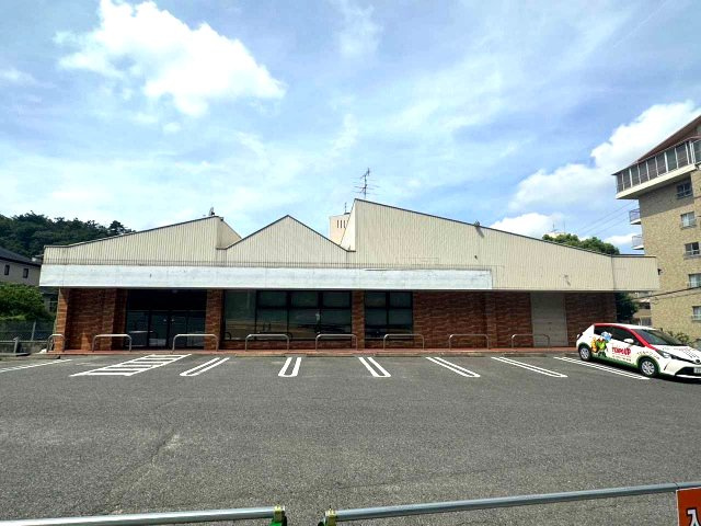 上之山三丁目店舗の外観