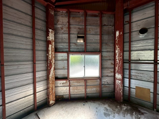 上之山三丁目店舗の内装