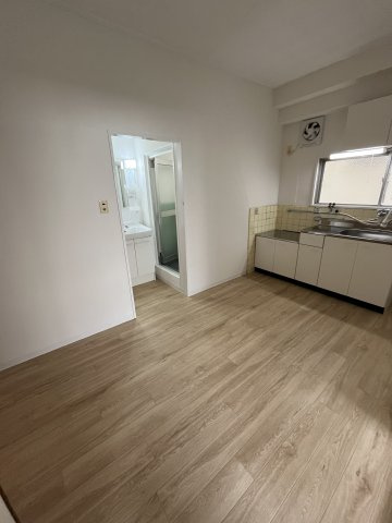 橋爪ビルの居間・リビング|(参考）同マンション他部屋の写真