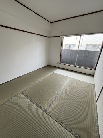 橋爪ビルの和室|(参考）同マンション他部屋の写真