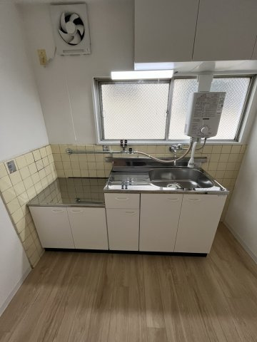 橋爪ビルのキッチン|(参考）同マンション他部屋の写真
