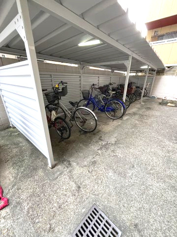 橋爪ビルの駐車場