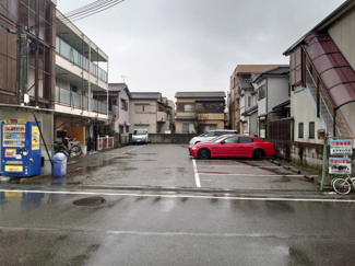 【駐車場】