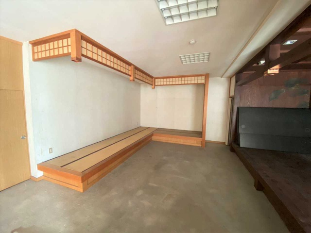 松江町 貸店舗の内装