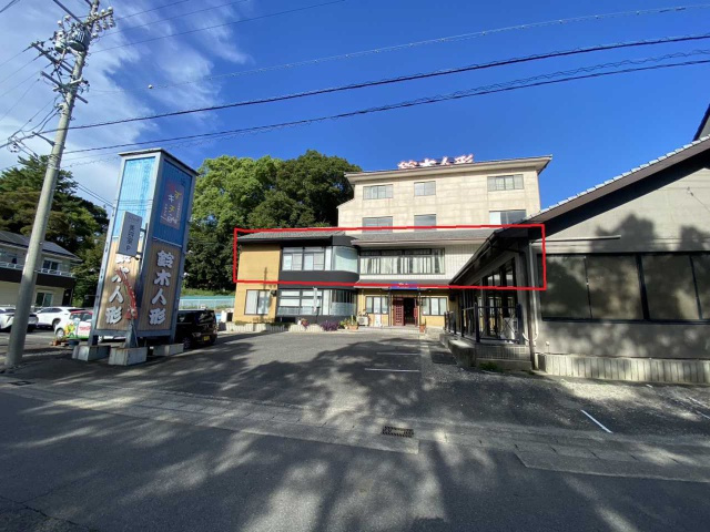 松江町 貸店舗の駐車場