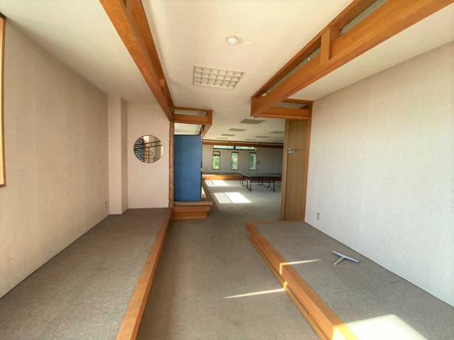 松江町 貸店舗の玄関