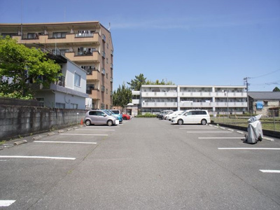 【駐車場】 | リクラス・ハイツパルソー | 駐車場1台込みです♪