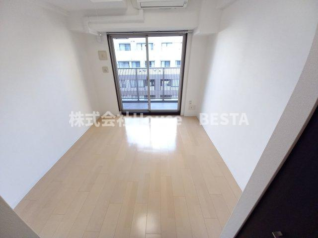 エステムプラザ神戸三宮ルクシアの居間・リビング