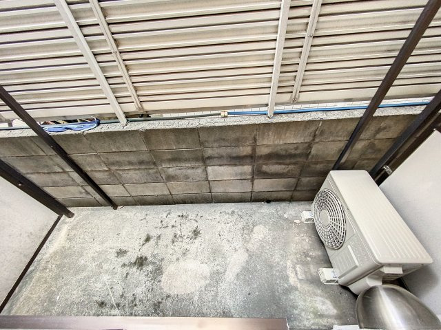 フローリエ細山Ⅲのバルコニー