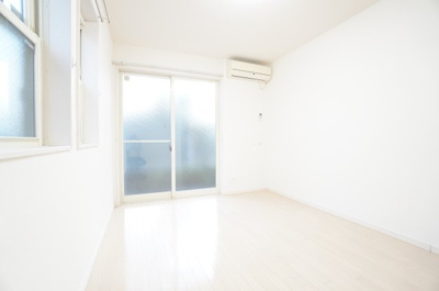 【洋室】 | リブリ・キクエイ | ※同物件・同タイプの写真です。