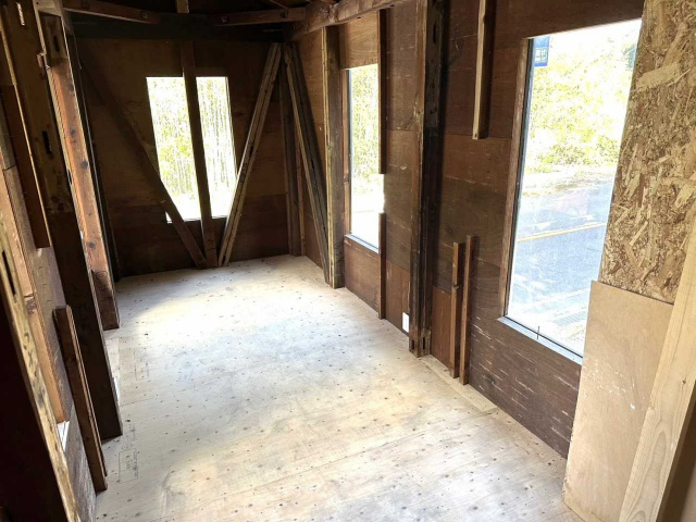 エルミ平戸橋のロビー