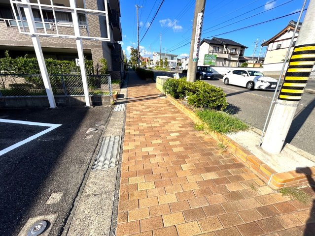 岩崎台3丁目貸店舗の周辺