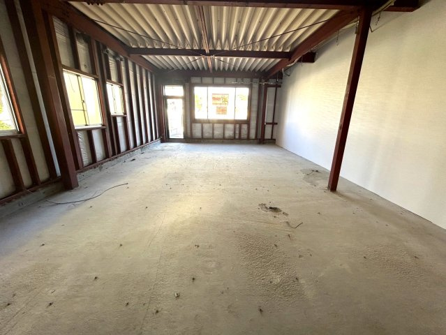 岩崎台3丁目貸店舗の内装