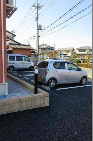 グランツ　Ｇの駐車場