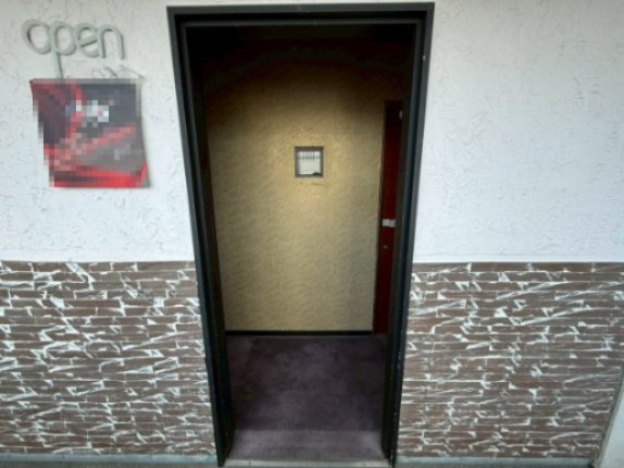 第一神谷ビルの玄関