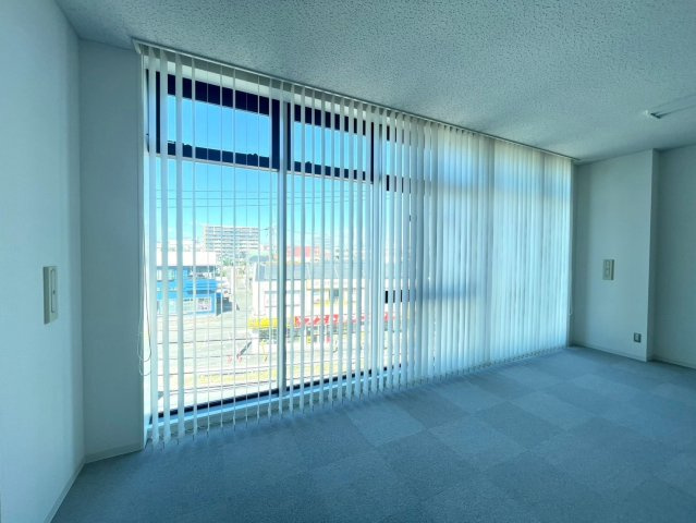 前山町 BANSHUビルの内装