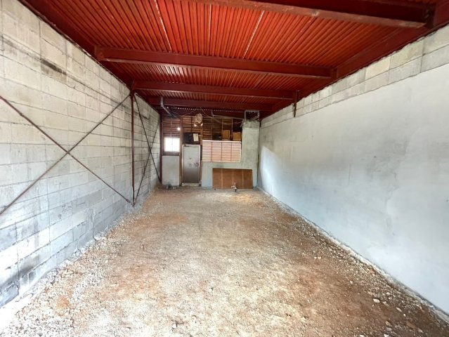 水源町 貸店舗の内装