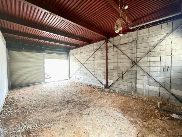 水源町 貸店舗の内装