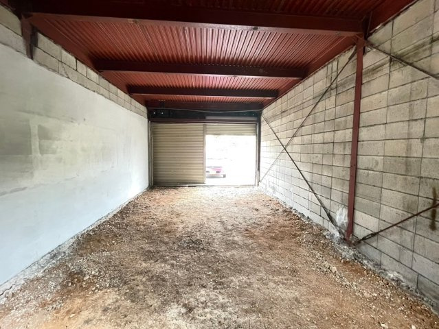 水源町 貸店舗の内装