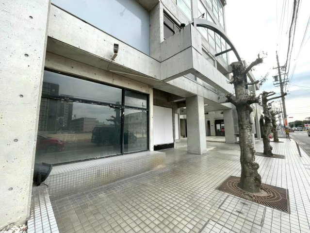 十塚 LEPUSの外観