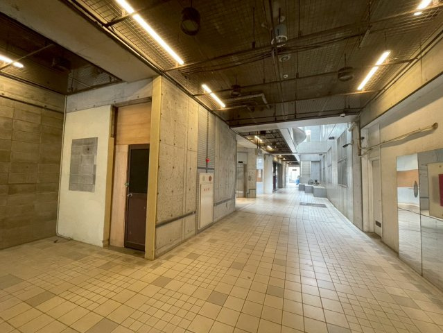 十塚 LEPUSのロビー