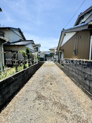 【前面道路含む現地写真】 | 島田市道悦4丁目 中古戸建て | 物件までの通路です