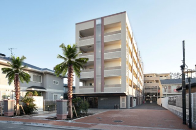 【外観】 | セルアージュ辻堂ルイベルテ | 総戸数58戸、2009年月11築、管理人は勤務につき管理体制良好です♪