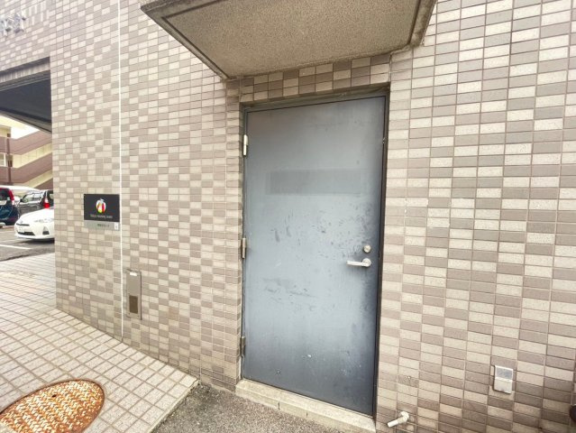 スカイハイツ平針のエントランス