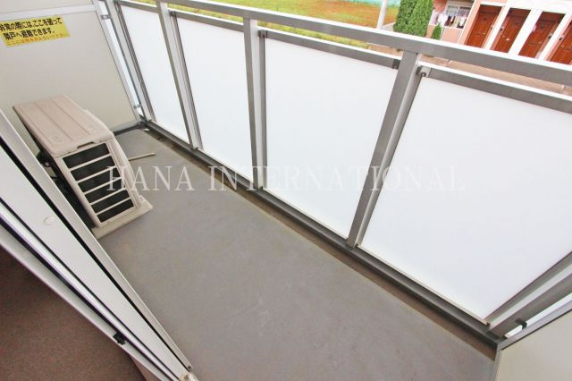 レオパレスサンハイムかわなかのバルコニー