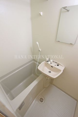 レオパレスサンハイムかわなかの浴室