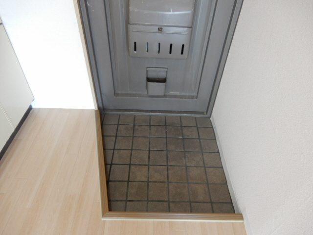 サンハイツ朝霧の玄関