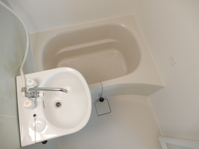 サンハイツ朝霧の浴室