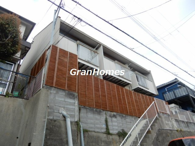 サンハイツ朝霧の外観