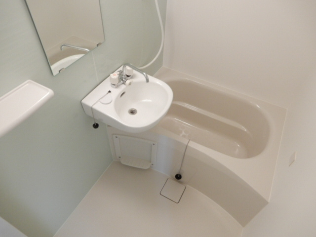 サンハイツ朝霧の浴室