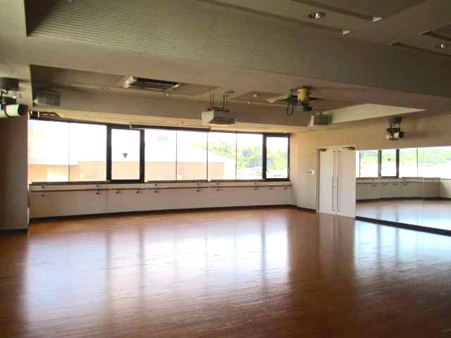 サンシャイン栄ビルの内装