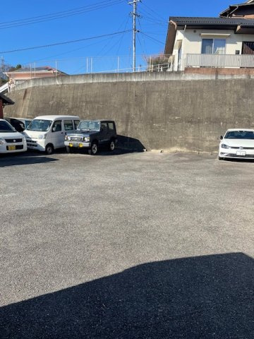 ザ・コートベルヴューの駐車場