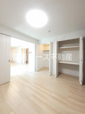 【洋室】 | プレゼンス弥刀B