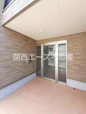 【エントランス】 | プレゼンス弥刀B