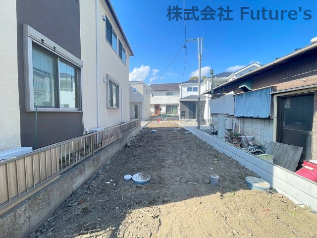 吉川市平沼　新築戸建　全2棟　2号棟の前面道路含む現地写真|協定道路の写真です。
