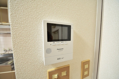 【セキュリティ】 | クリスタルハイツ | 別号室の写真になります。現況優先。