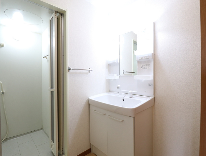 熊本市南区近見９丁目のアパートの独立洗面台