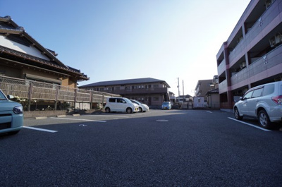【駐車場】 | ロイヤルパレス | ※同物件・同タイプの写真です。