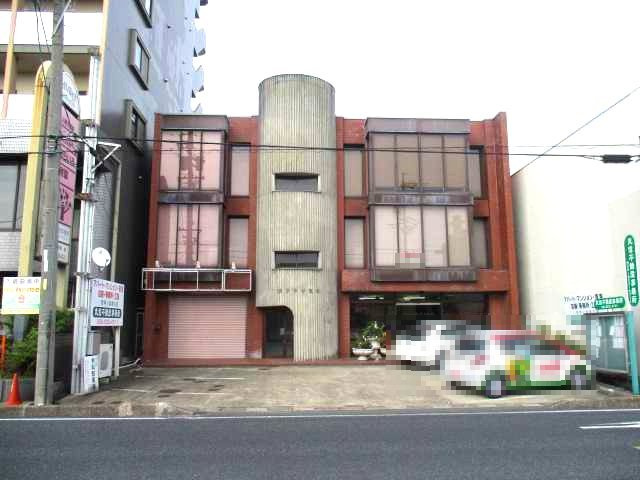 珊プラザ丸信(サンプラザ)の外観