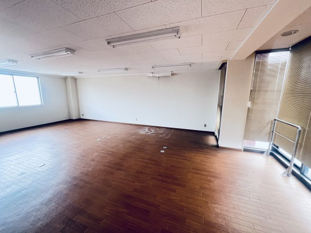 珊プラザ丸信(サンプラザ)の内装