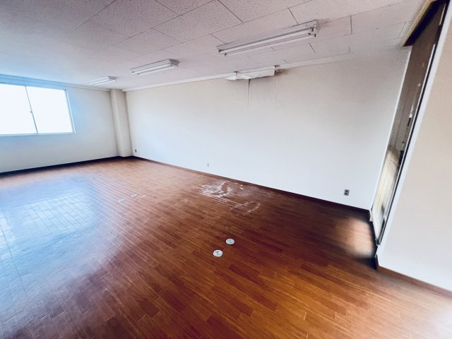 珊プラザ丸信(サンプラザ)の内装