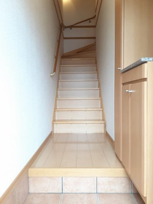 【玄関】 | グリーミングヒルＣ