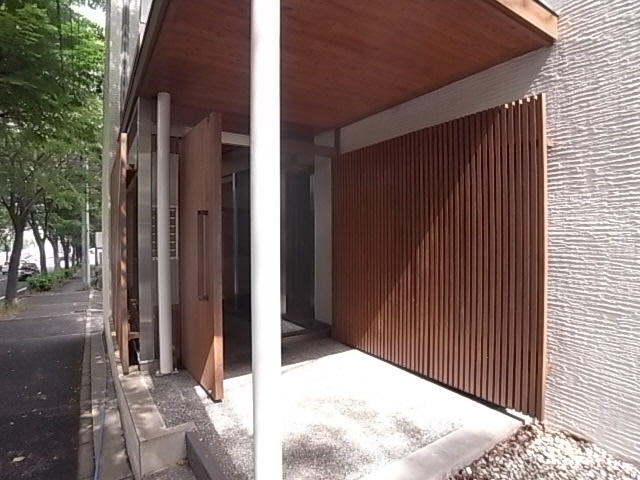 エルジャン芦屋のエントランス