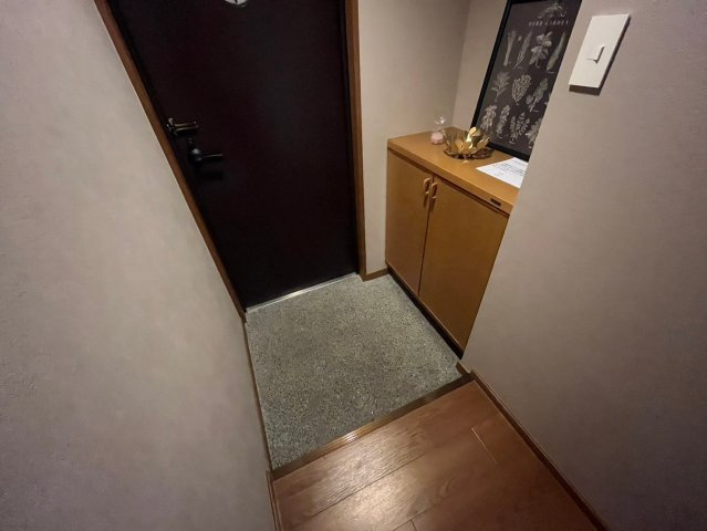 エルジャン芦屋の玄関