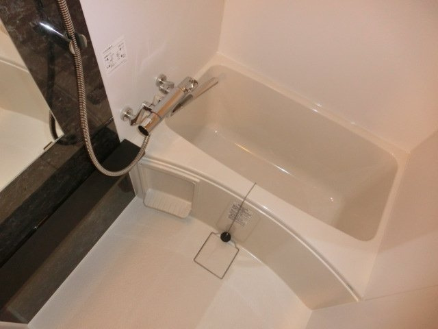 エスリード新北野グランリンクの浴室